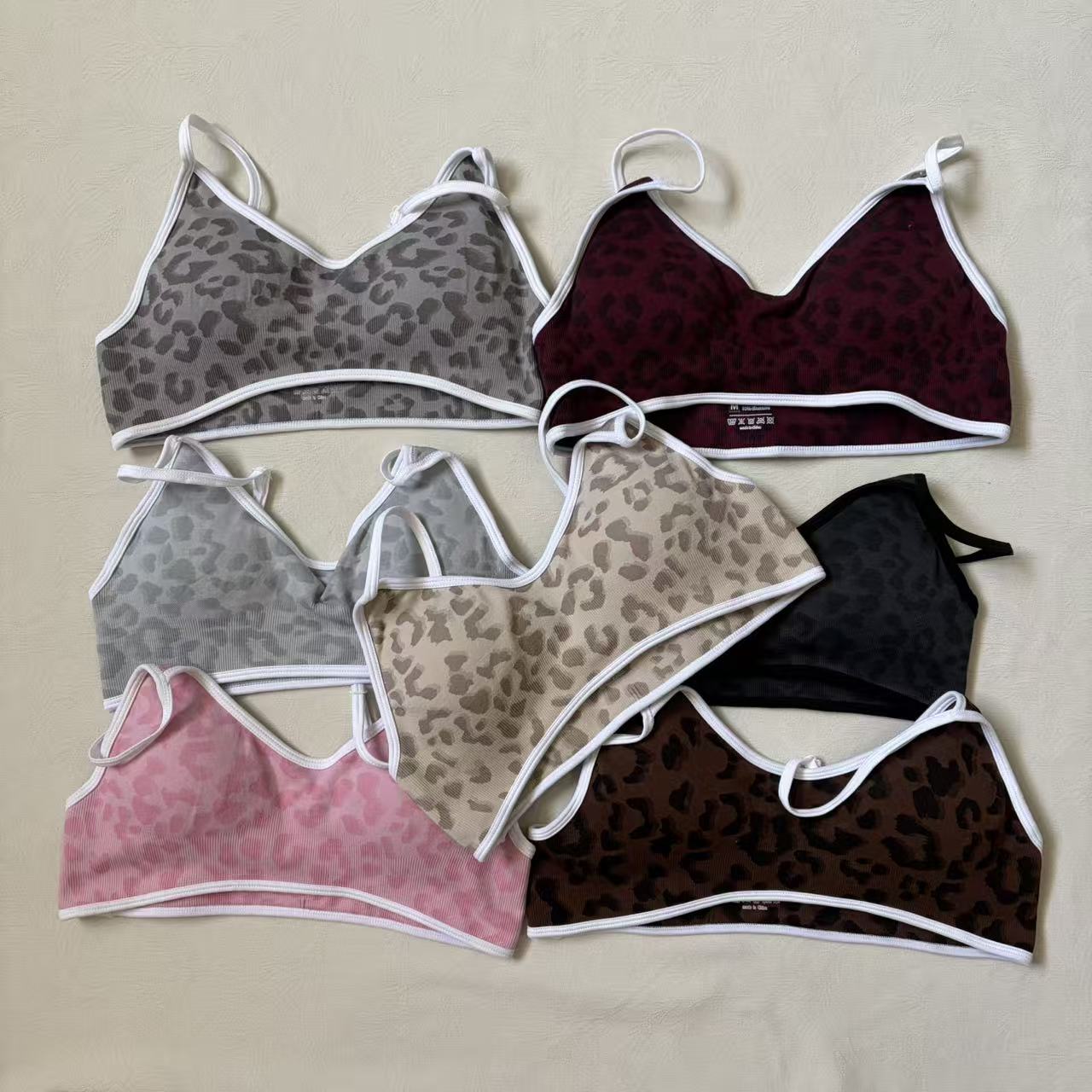 LOGO Women's Beautiful Back Ga - Sports Bra Racerback 评论和价格